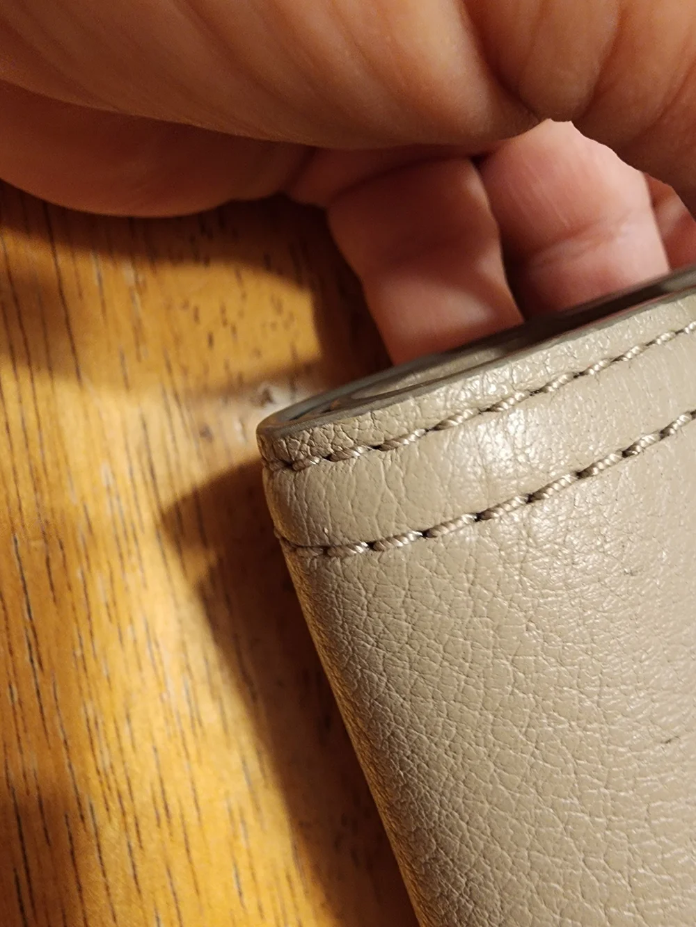 Marc Jacobs The Softshot Mini Compact Wallet is crafted from grained leather